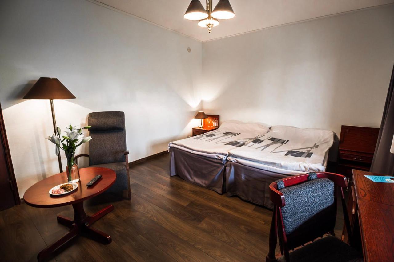 Hotel Laennentie Uusikaupunki Εξωτερικό φωτογραφία